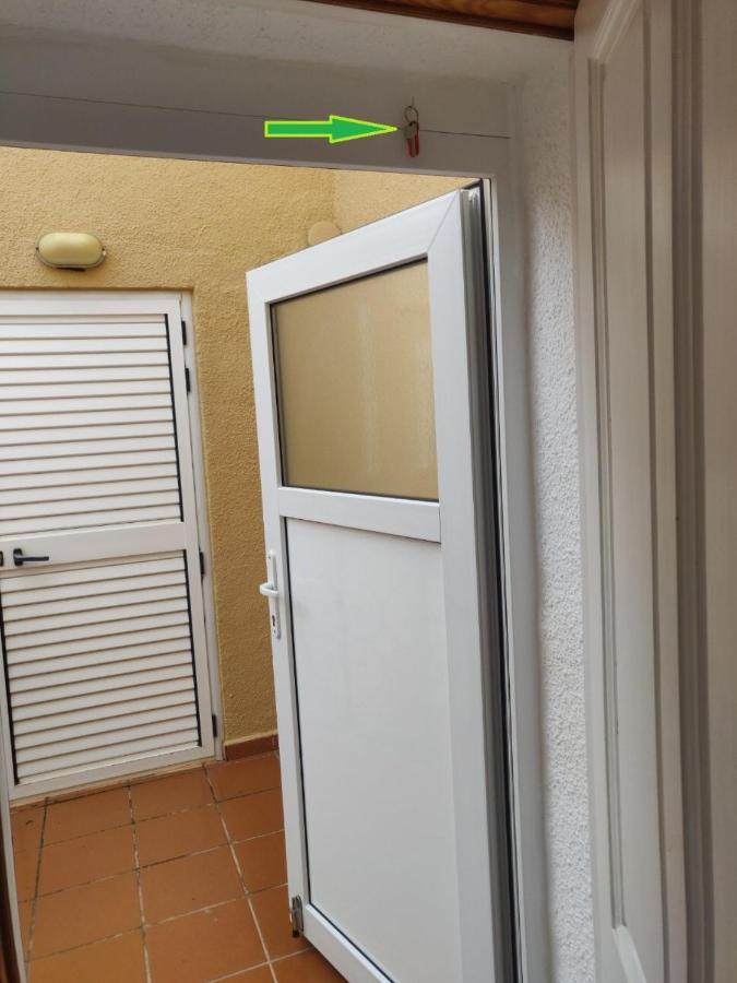 Apartamento Estrella Del Mar Les Deveses Exterior foto