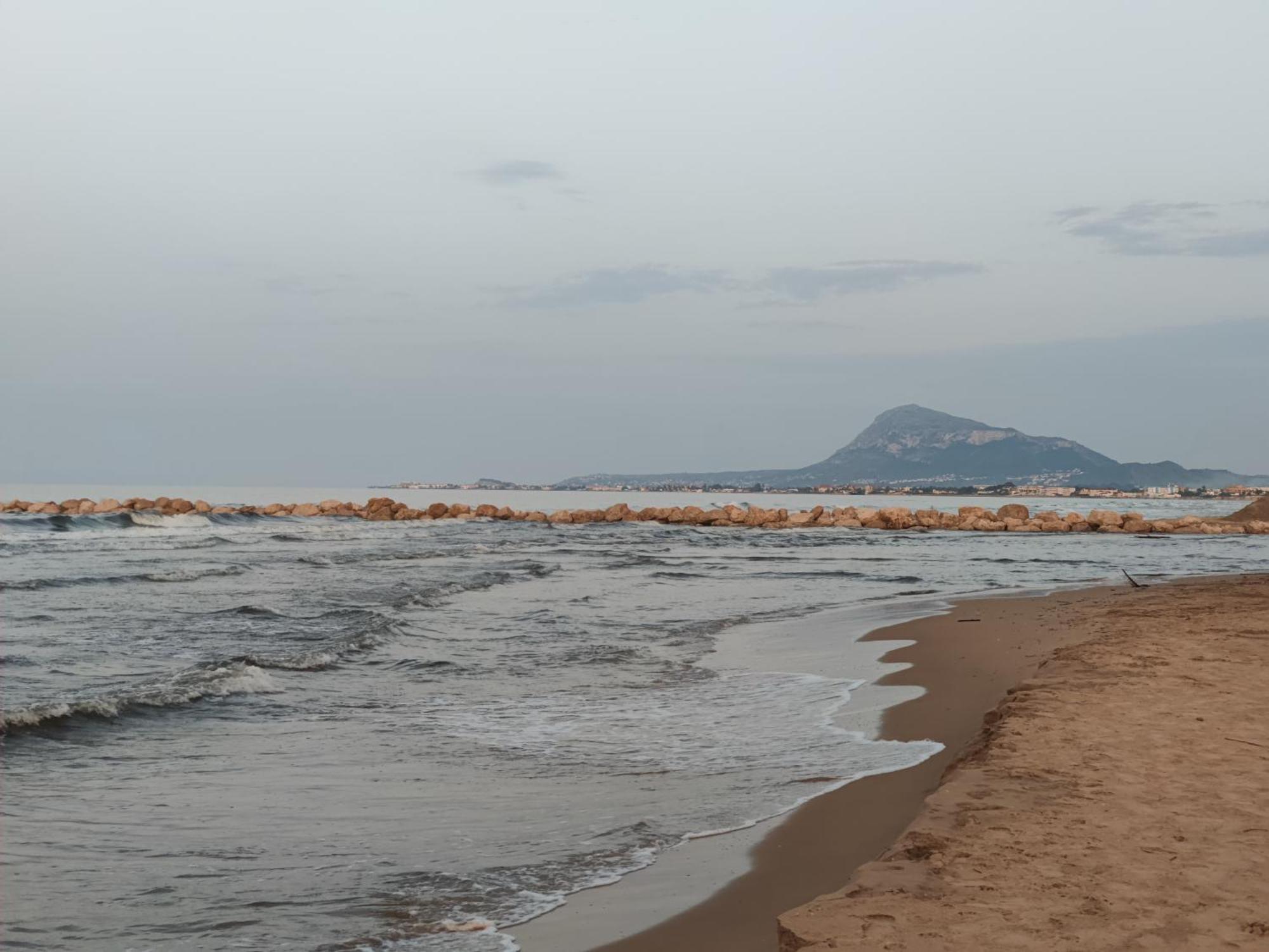 Apartamento Estrella Del Mar Les Deveses Exterior foto