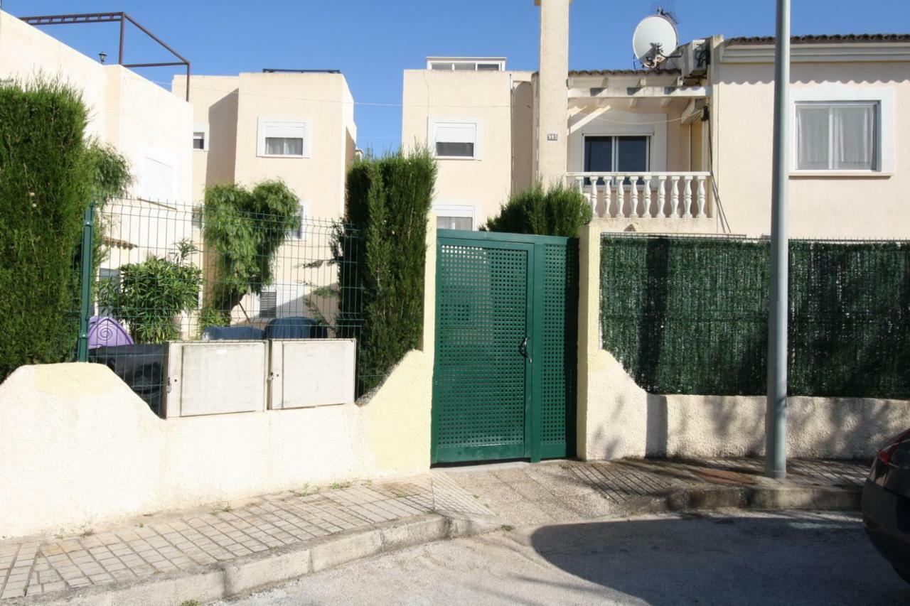 Apartamento Estrella Del Mar Les Deveses Exterior foto