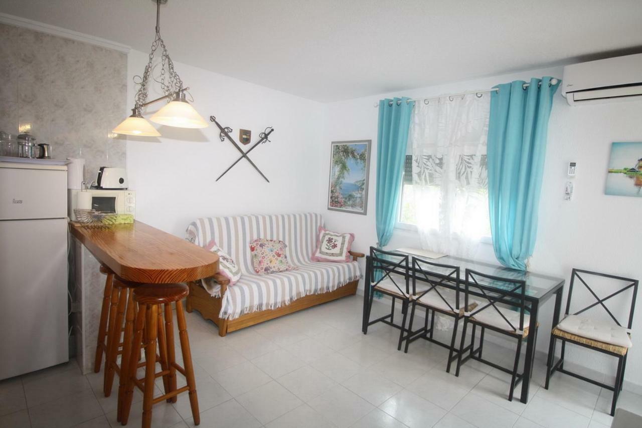 Apartamento Estrella Del Mar Les Deveses Exterior foto