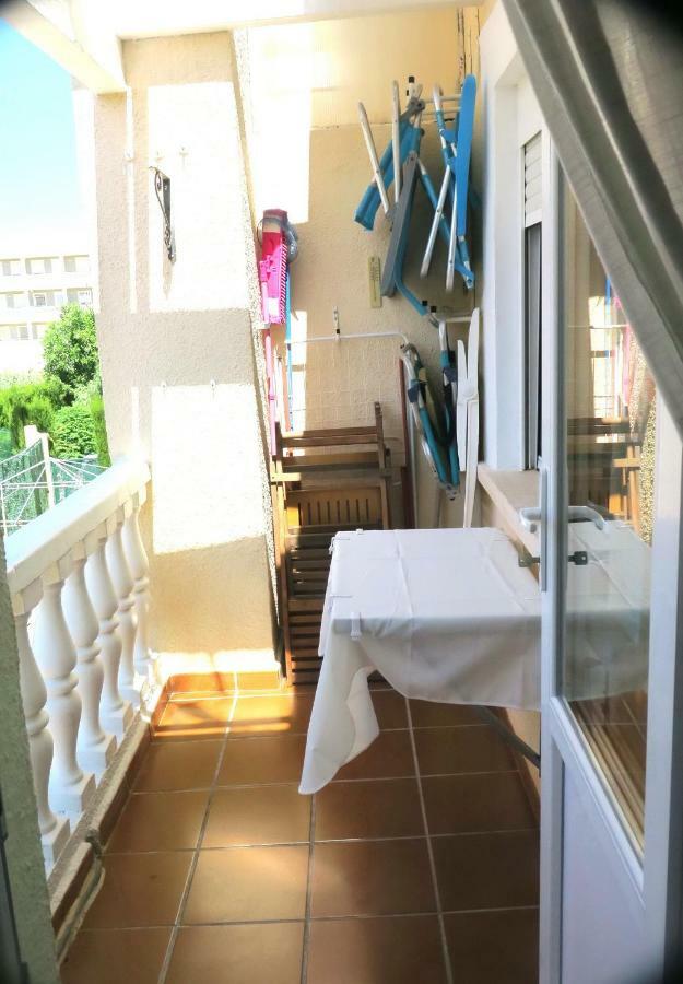 Apartamento Estrella Del Mar Les Deveses Exterior foto
