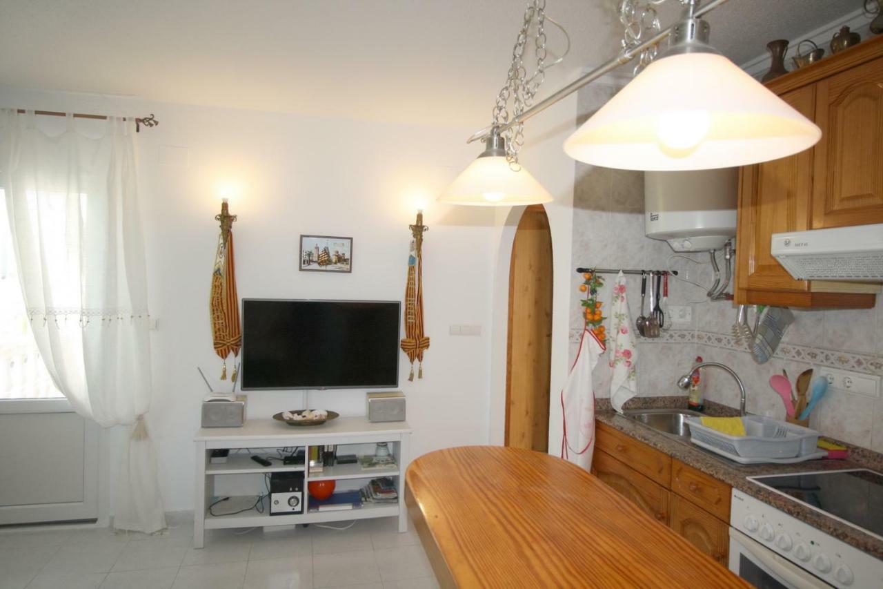 Apartamento Estrella Del Mar Les Deveses Exterior foto